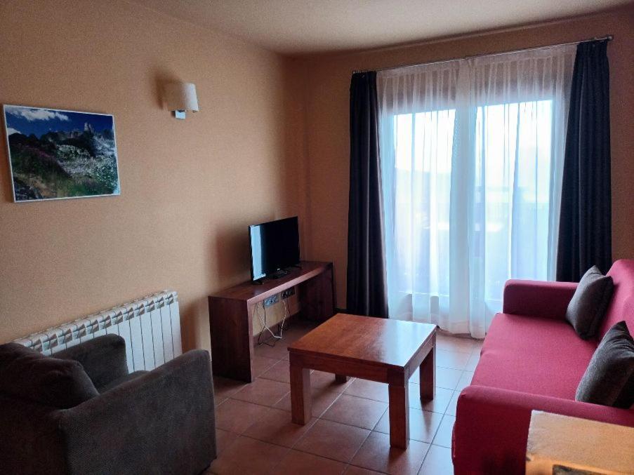 بيلفير دي سيردانيا Aparthotel Bellver المظهر الخارجي الصورة